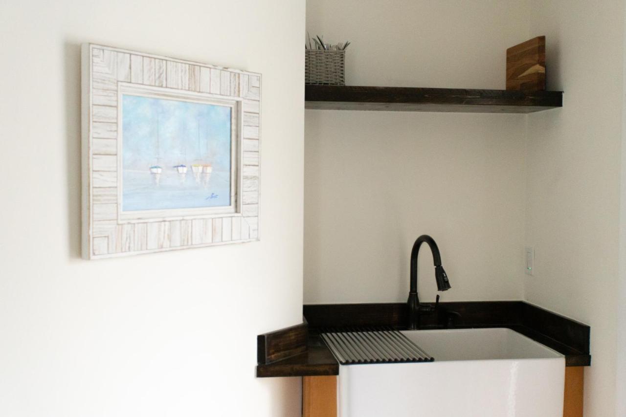 Cozy Studio - Blocks From The Ocean! شاطئ جاكسونفيل المظهر الخارجي الصورة